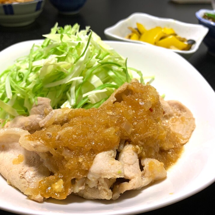 玉ねぎの旨味たっぷり！豚の生姜焼き